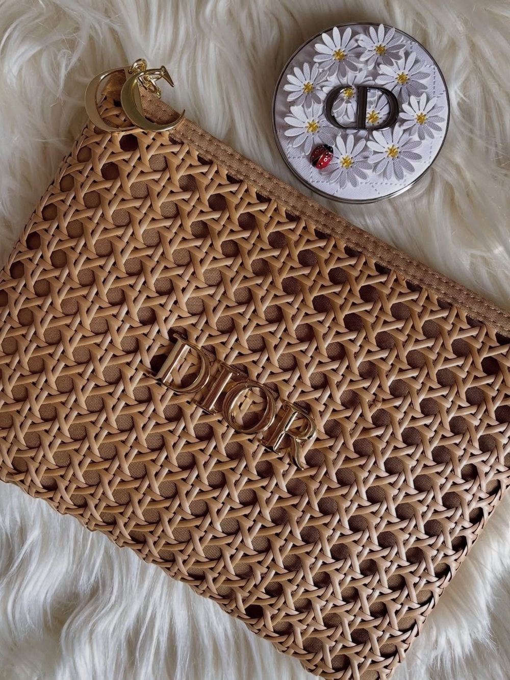 Dior Beauty Solar Pouch 2026- Not yet available in the USA. Only 1 available! - Picture 5 of 9